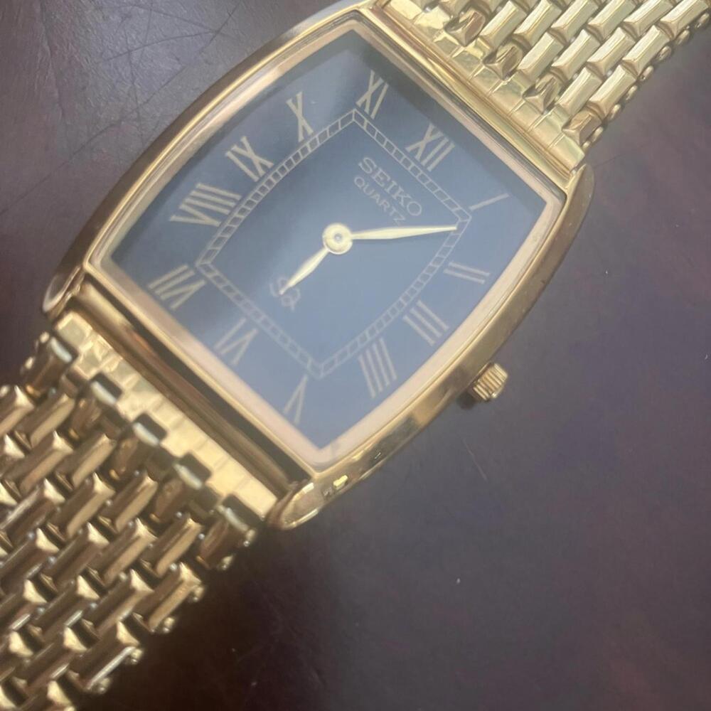 Seiko Gold Rectangular Watch w/Black Dial 33mm Rare Vintage